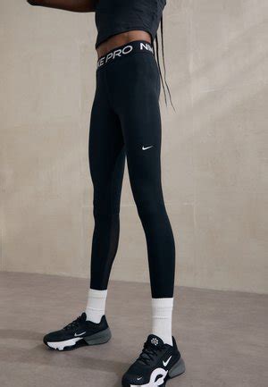 Nike Hosen online entdecken 